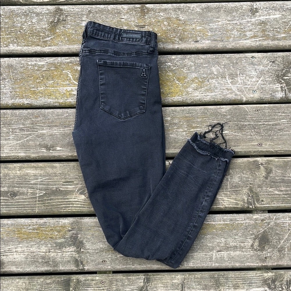 Articles Of Society Skinny Jeans Size 32